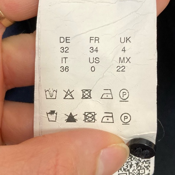 Hugo Boss Silk blouse size 0 - Picture 11 of 11